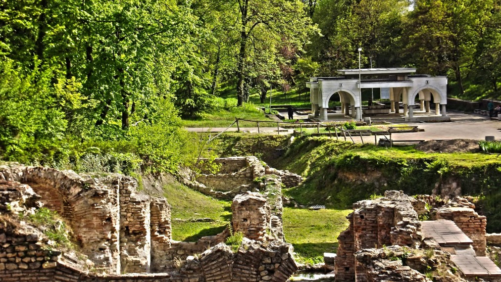 Антични разкопки в град Хисаря, България