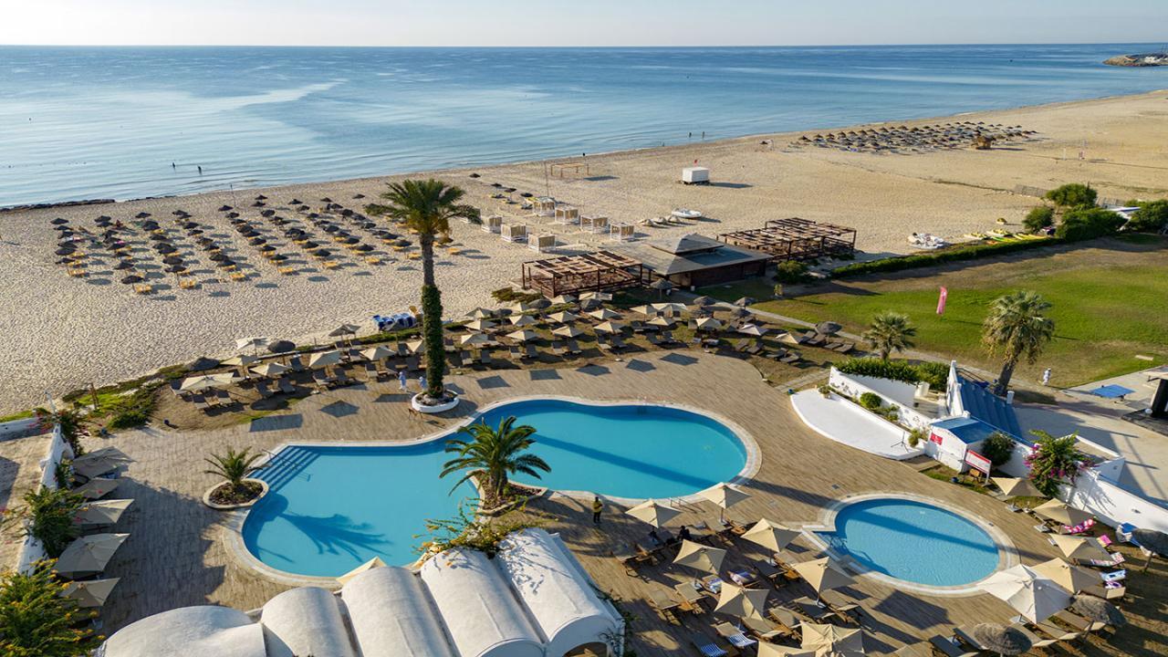 Плажът и басейна на хотел Club Salambo Hammamet 4* в Хамамет, Тунис